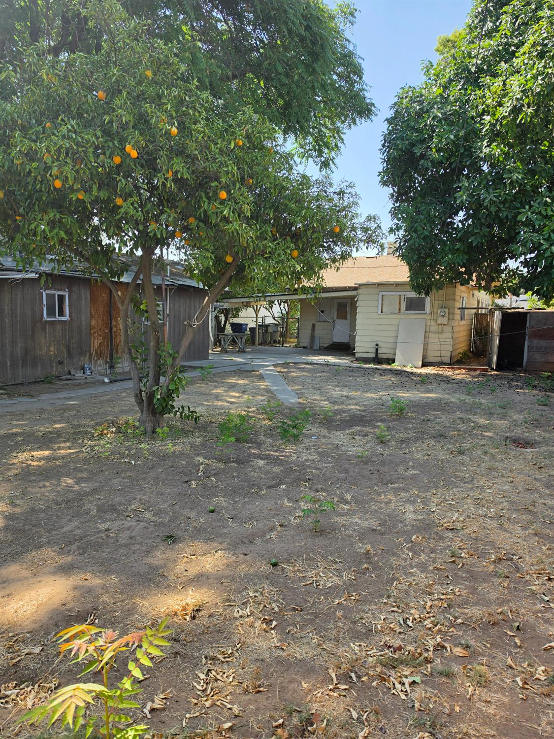 3247 E Butler Ave, Fresno, CA 93702