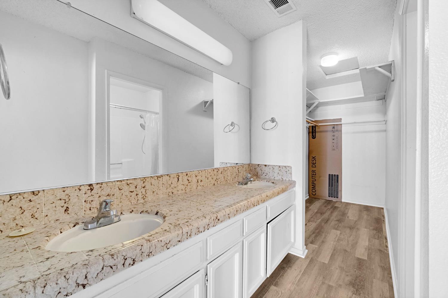 1027 W Dakota Ave #108, Fresno, CA 93705