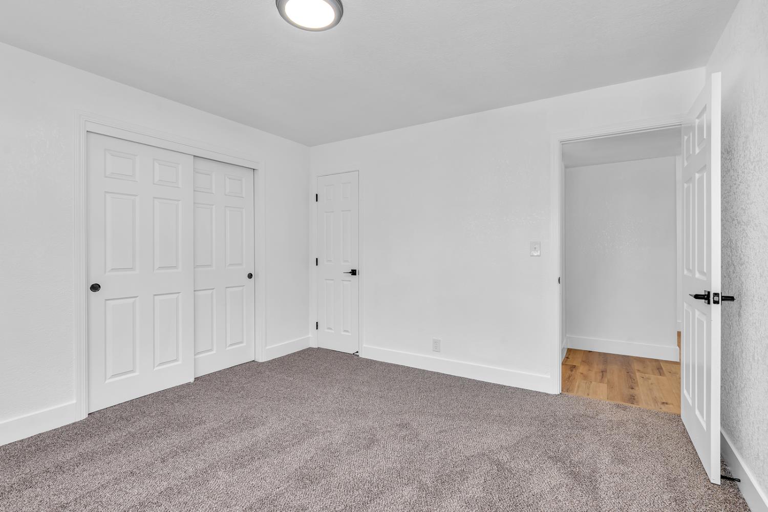 2808 E Dakota Ave, Fresno, CA 93726