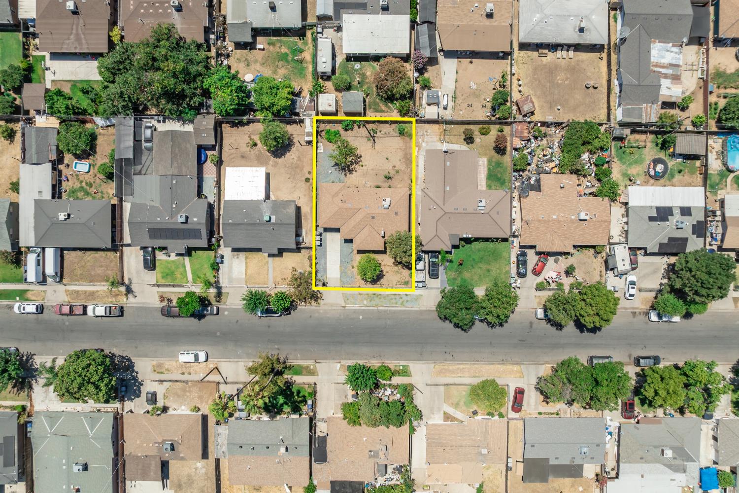 2452 S Holloway Ave, Fresno, CA 93725