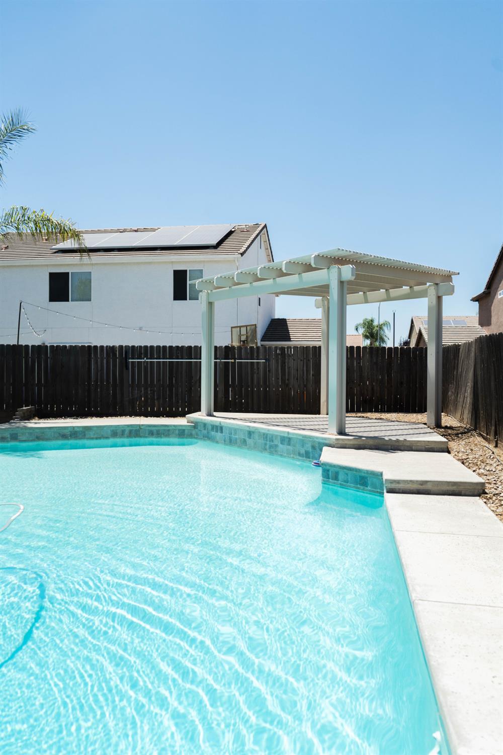 809 S Cypress Ave, Fresno, CA 93727