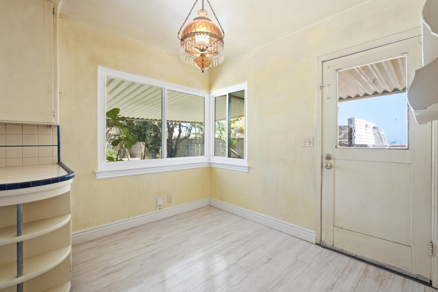 1026 W Dayton Ave, Fresno, CA 93705