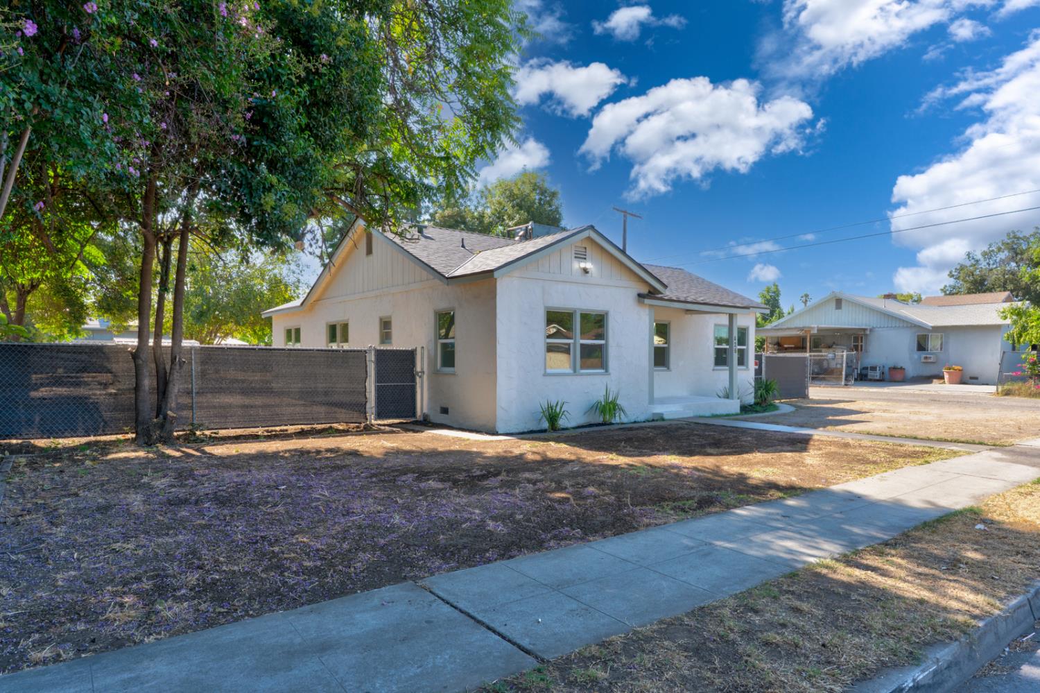 426 N Maple Ave, Fresno, CA 93702