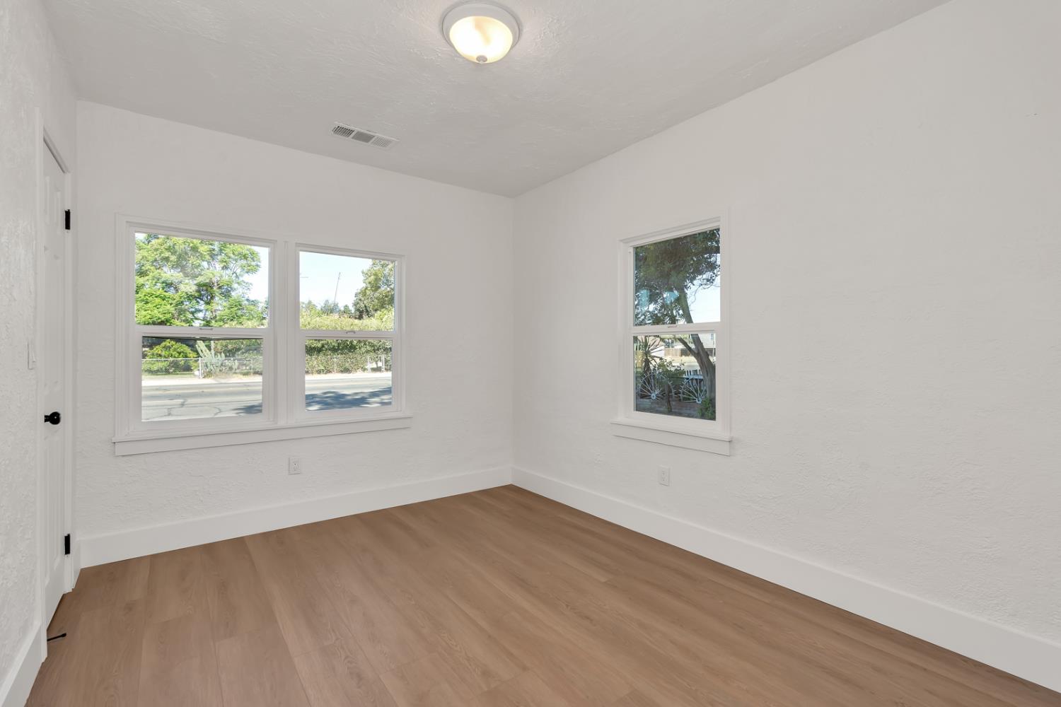 426 N Maple Ave, Fresno, CA 93702