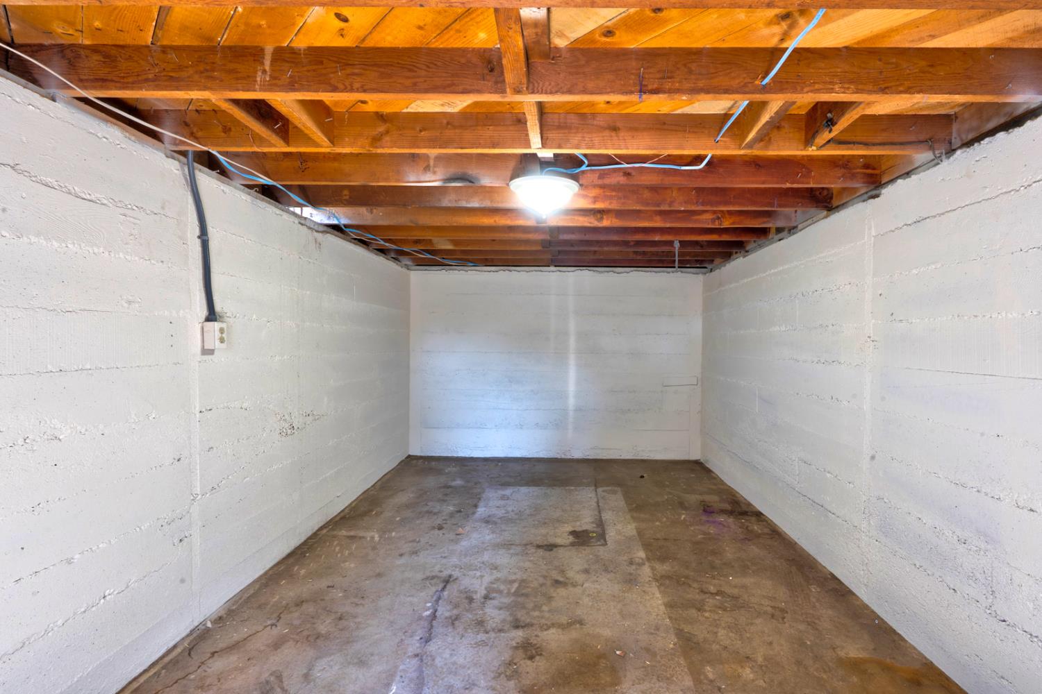 426 N Maple Ave, Fresno, CA 93702