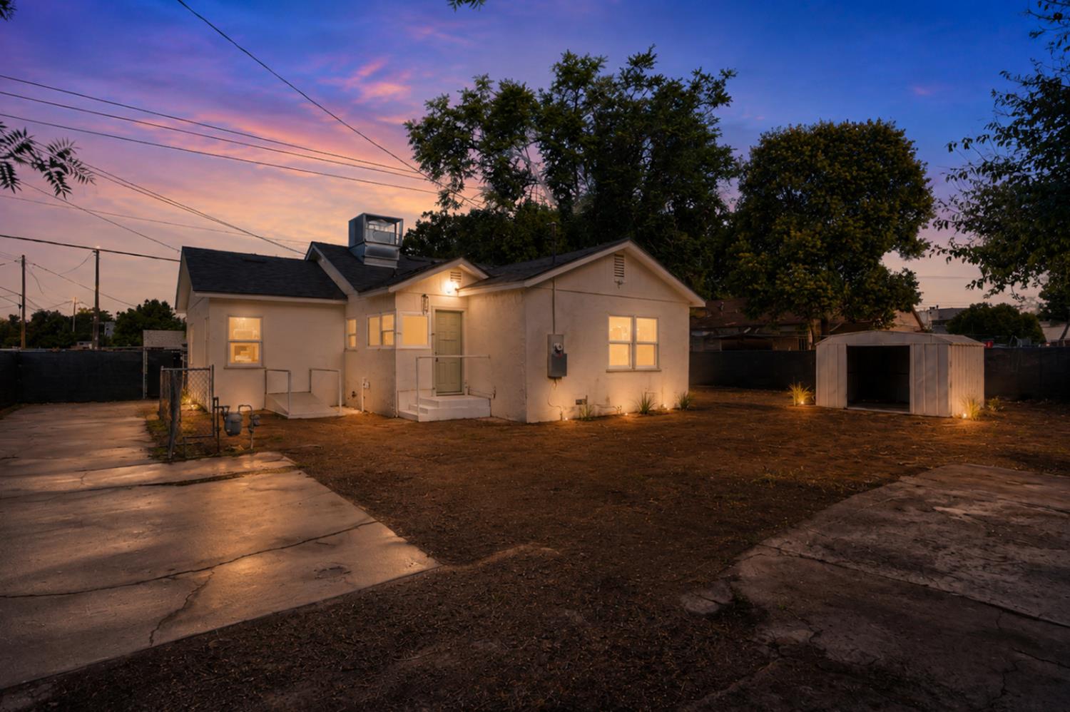 426 N Maple Ave, Fresno, CA 93702