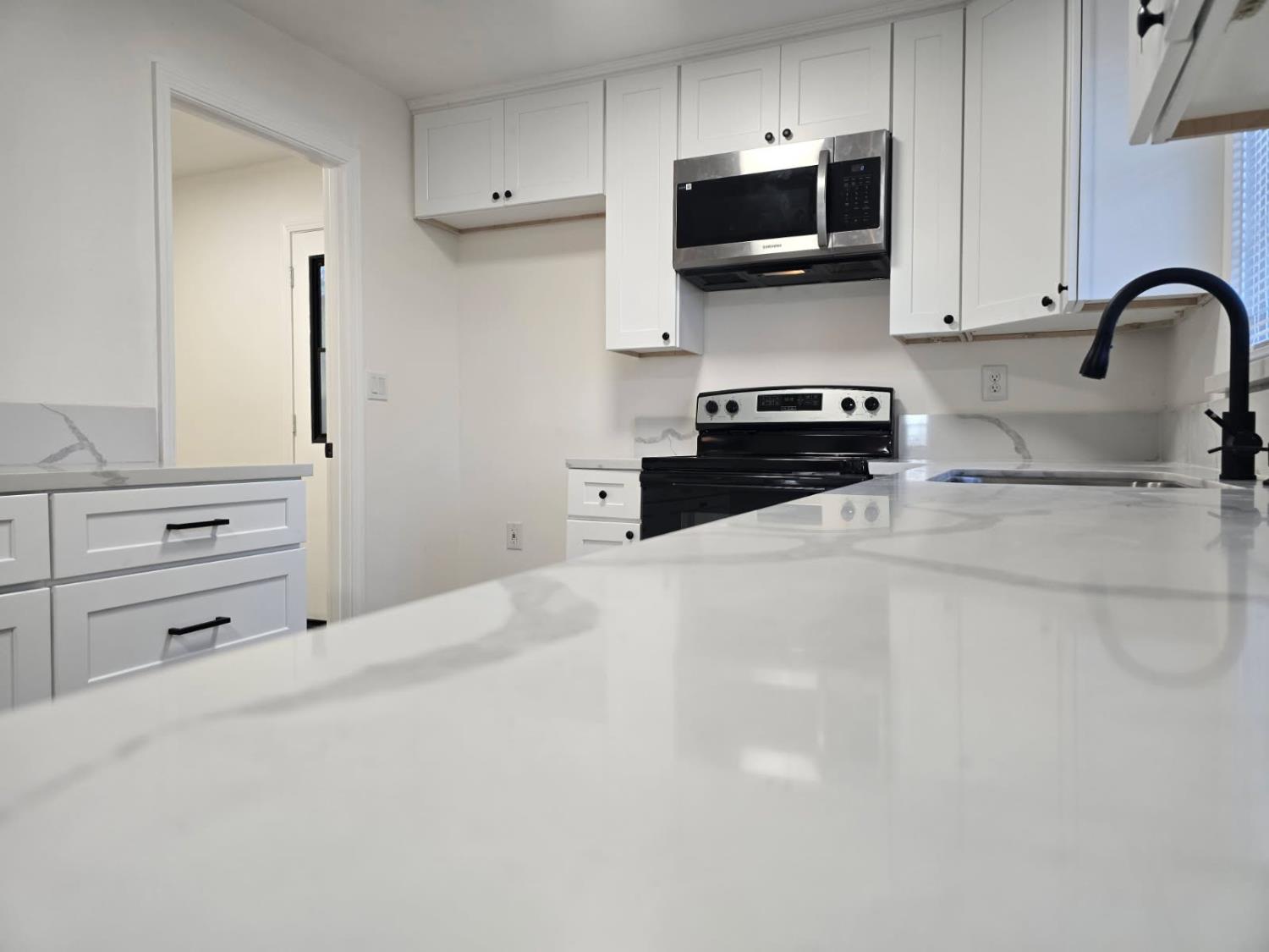 4115 E Dayton Ave, Fresno, CA 93726