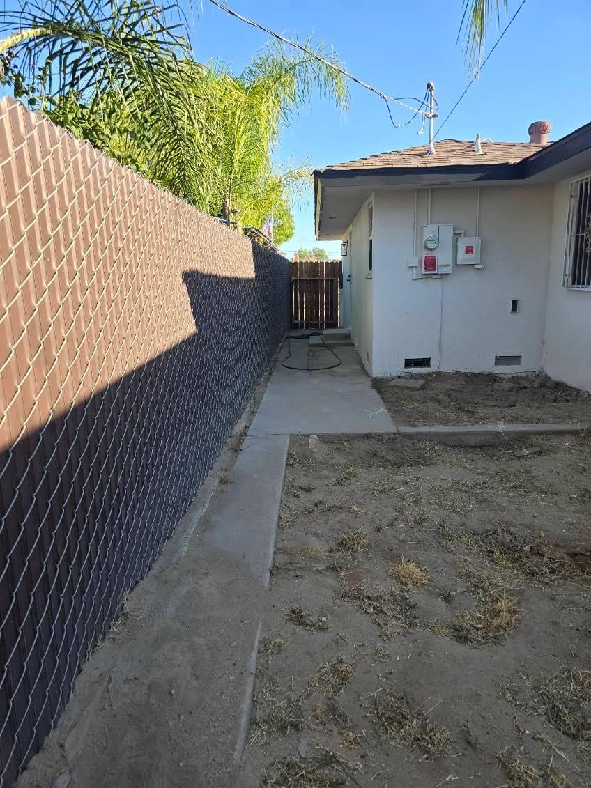 4115 E Dayton Ave, Fresno, CA 93726
