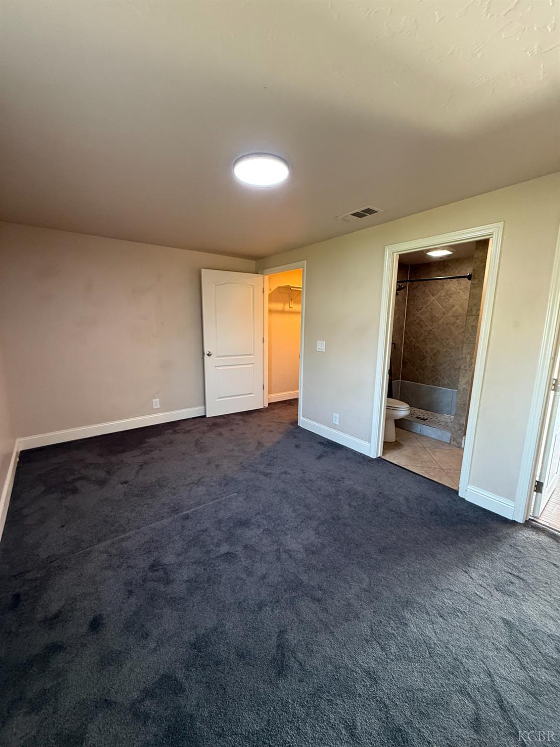 1463 Rowell, Fresno, CA 93703