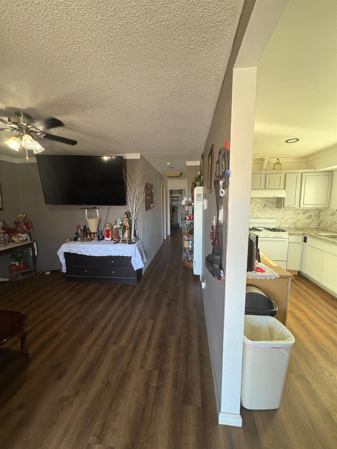 271 W Almy Ave, Fresno, CA 93706