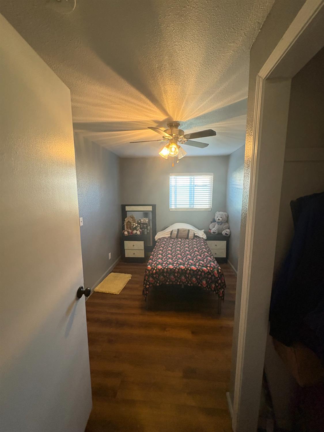 271 W Almy Ave, Fresno, CA 93706