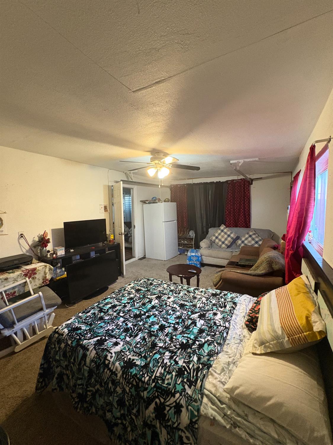 271 W Almy Ave, Fresno, CA 93706