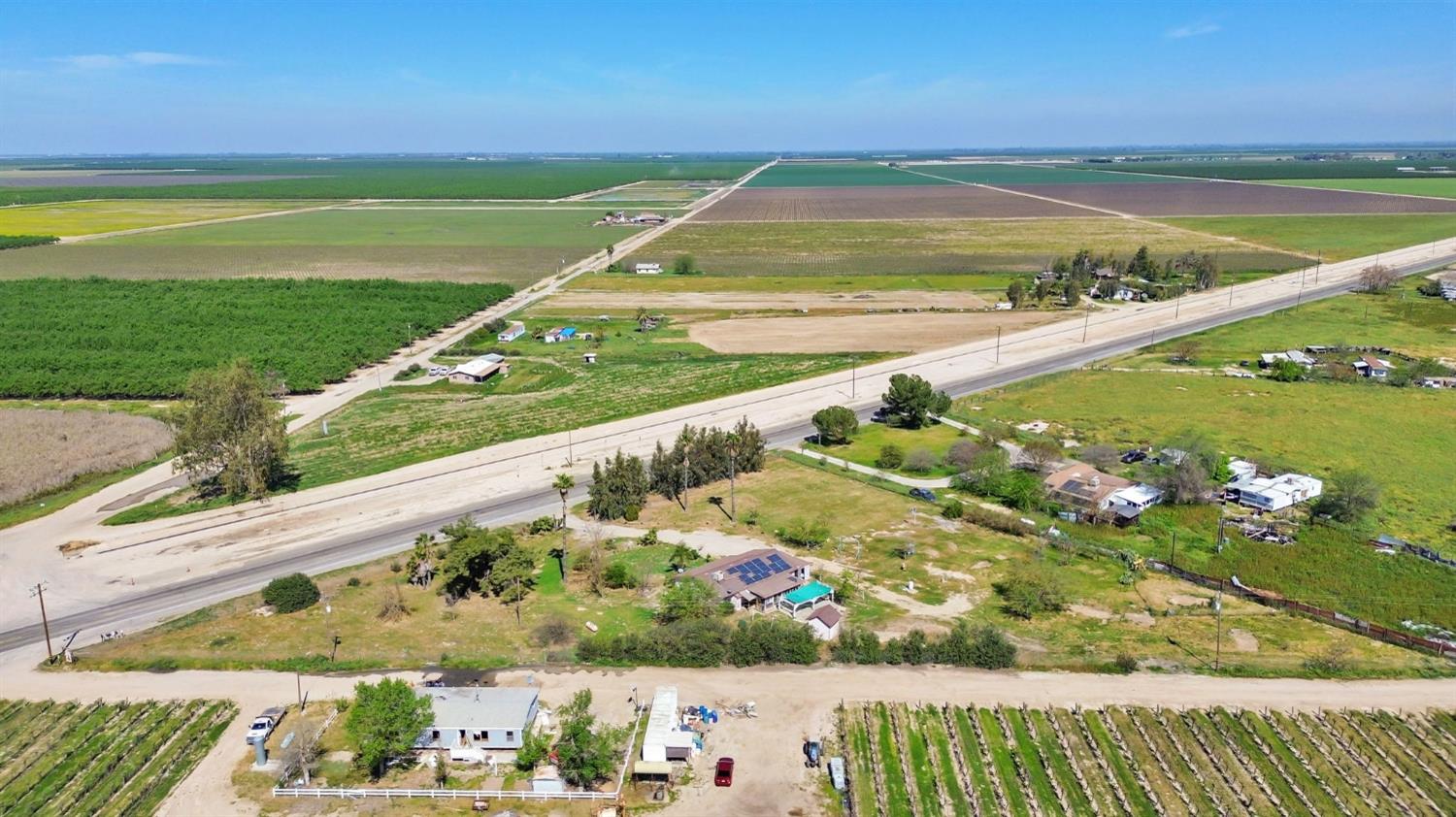 7990 S Mcmullin Grade, Fresno, CA 93706