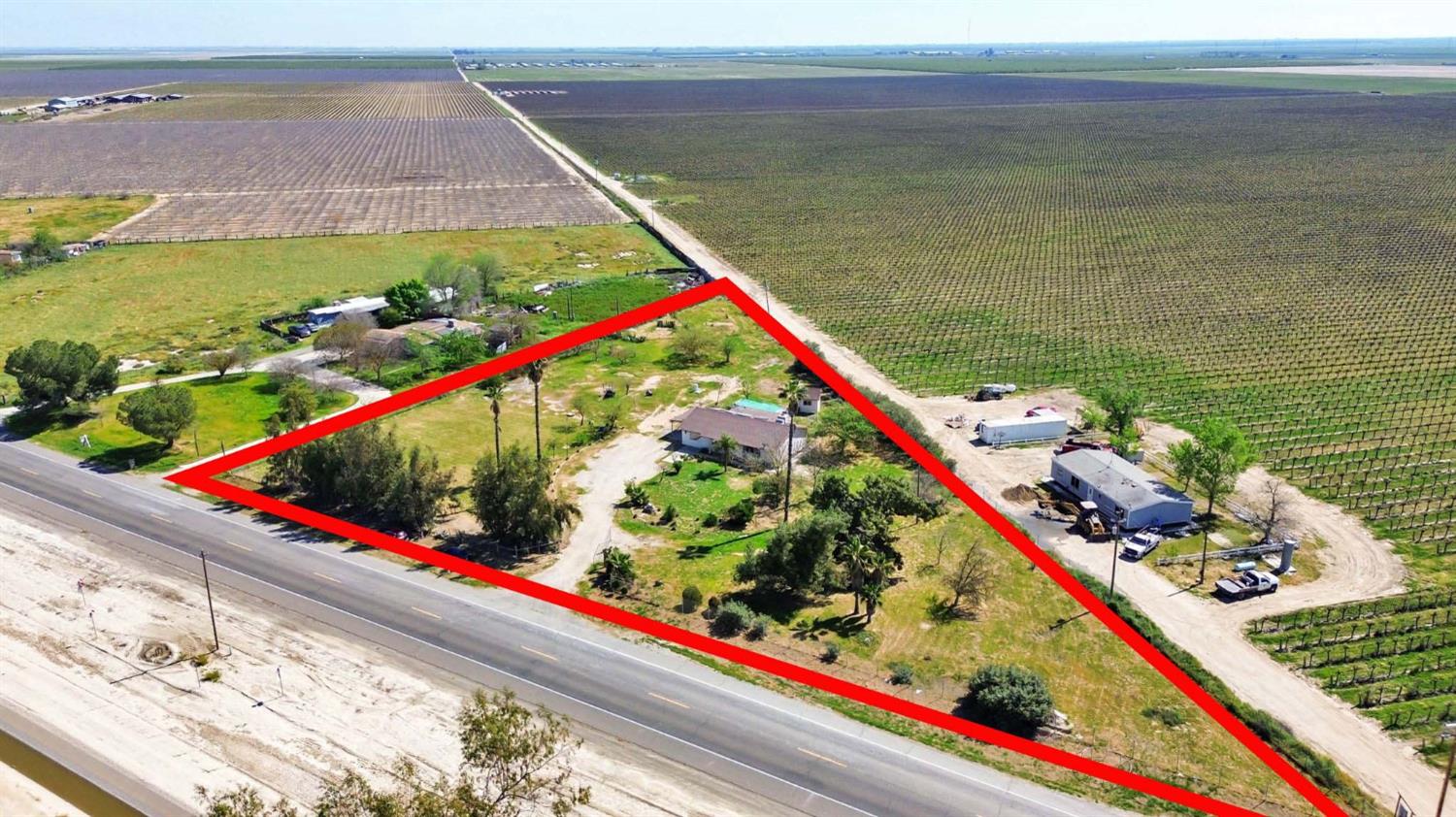 7990 S Mcmullin Grade, Fresno, CA 93706