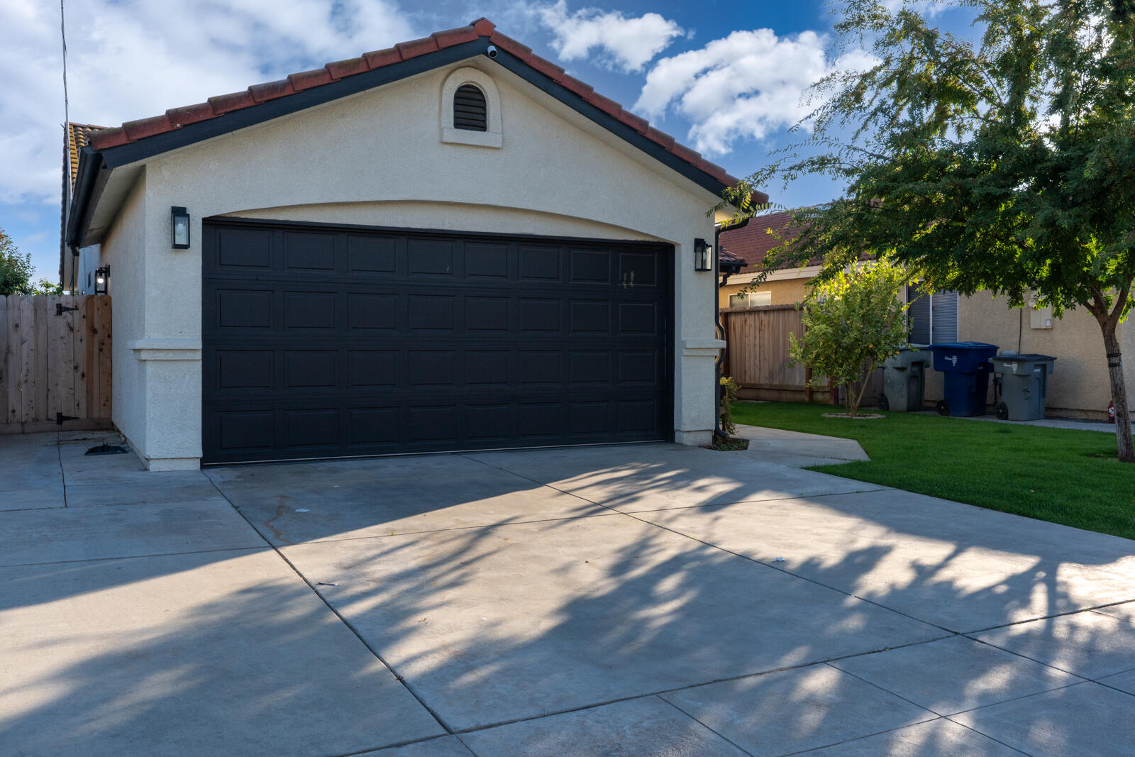 4239 W Cambridge Ave, Fresno, CA 93722