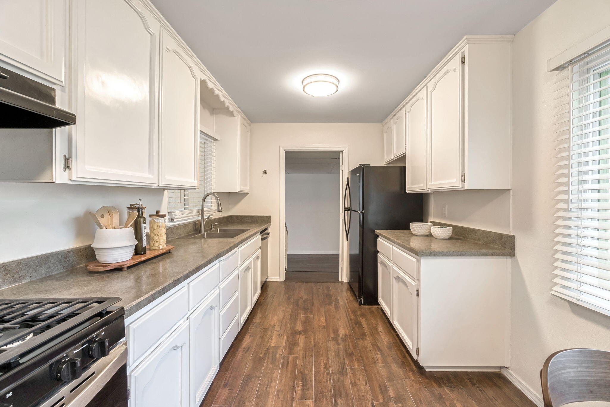 6048 N Del Mar Ave, Fresno, CA 93704