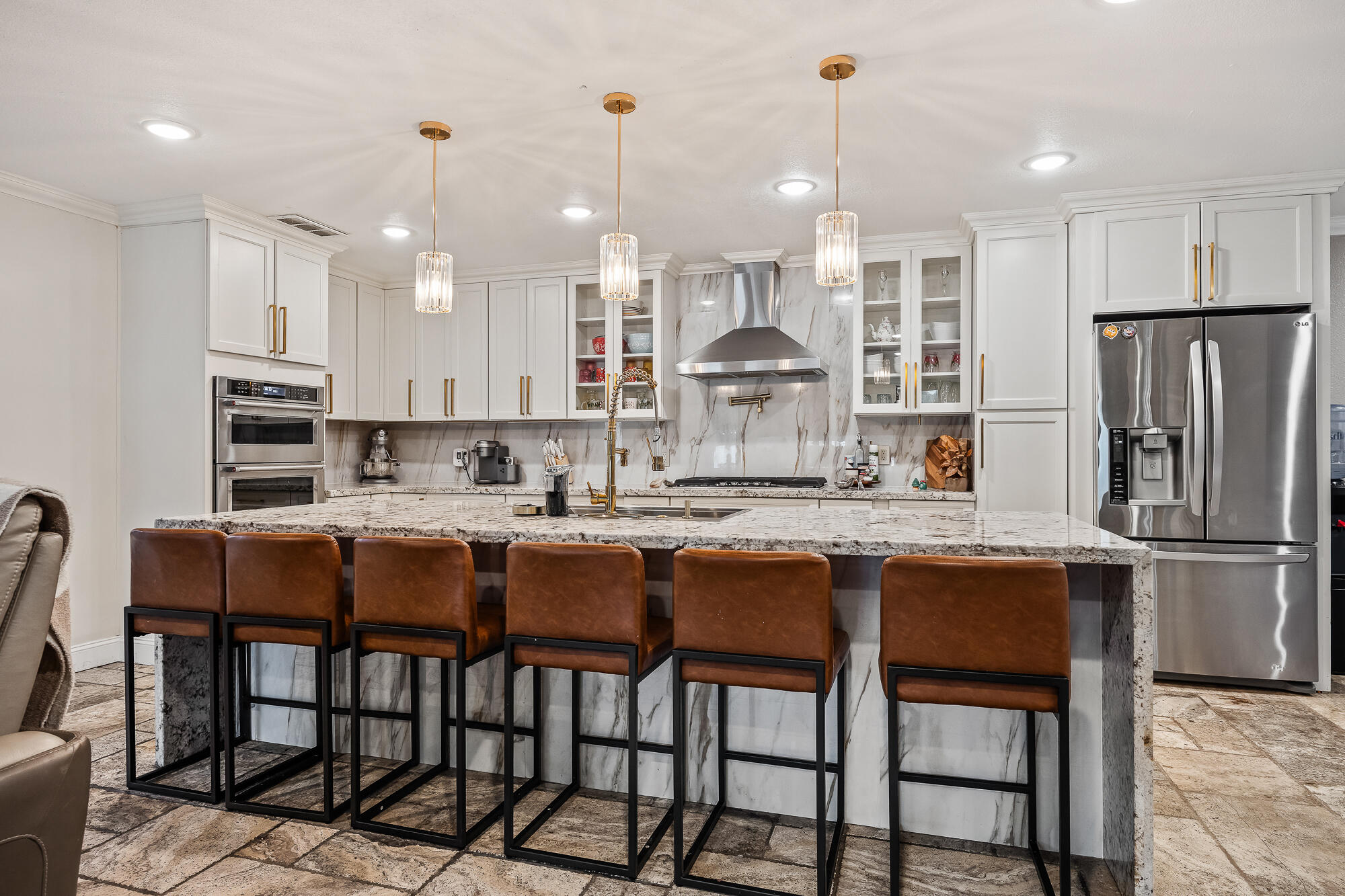 547 W Gettysburg Ave, Fresno, CA 93705