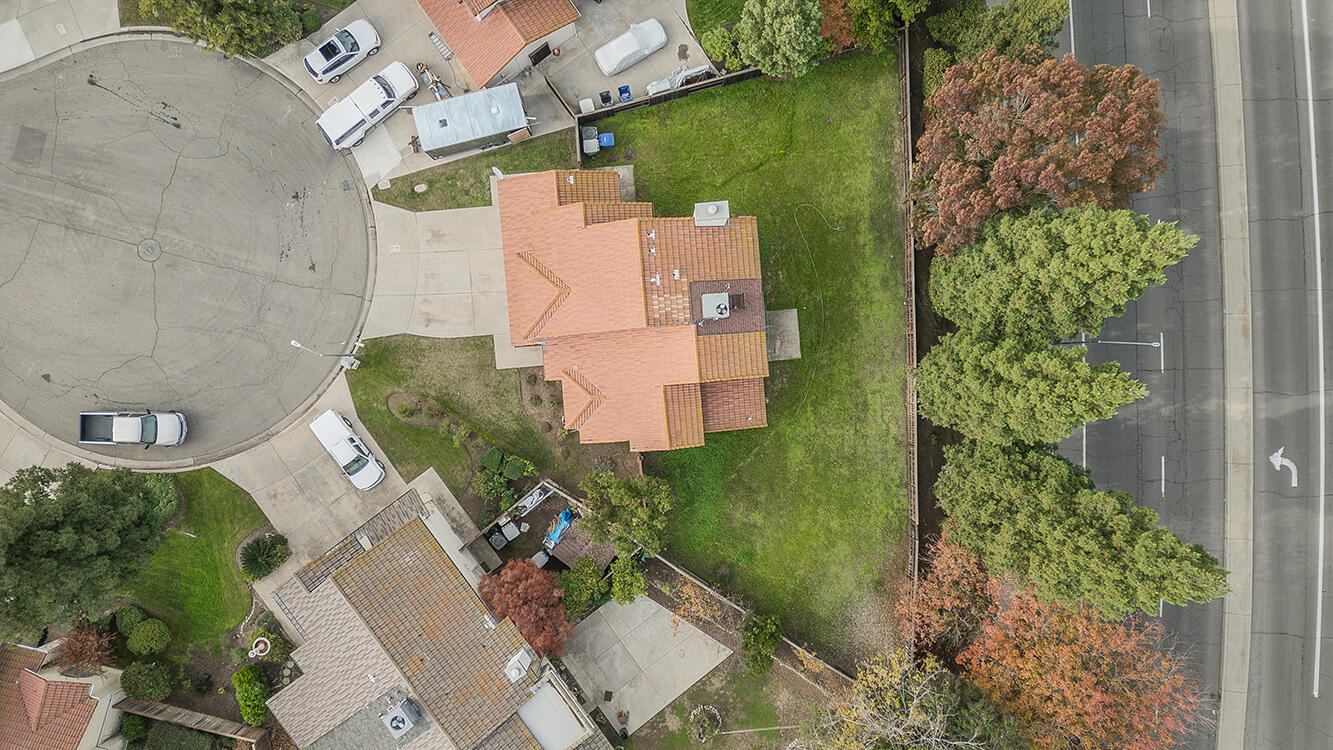 9659 N Shenandoah Ln, Fresno, CA 93720