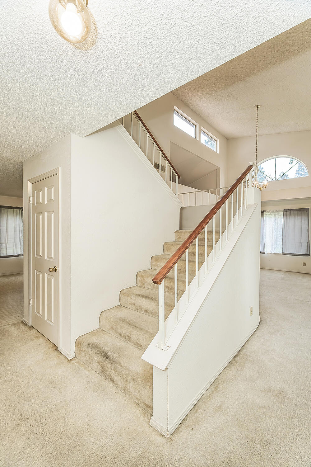 9659 N Shenandoah Ln, Fresno, CA 93720