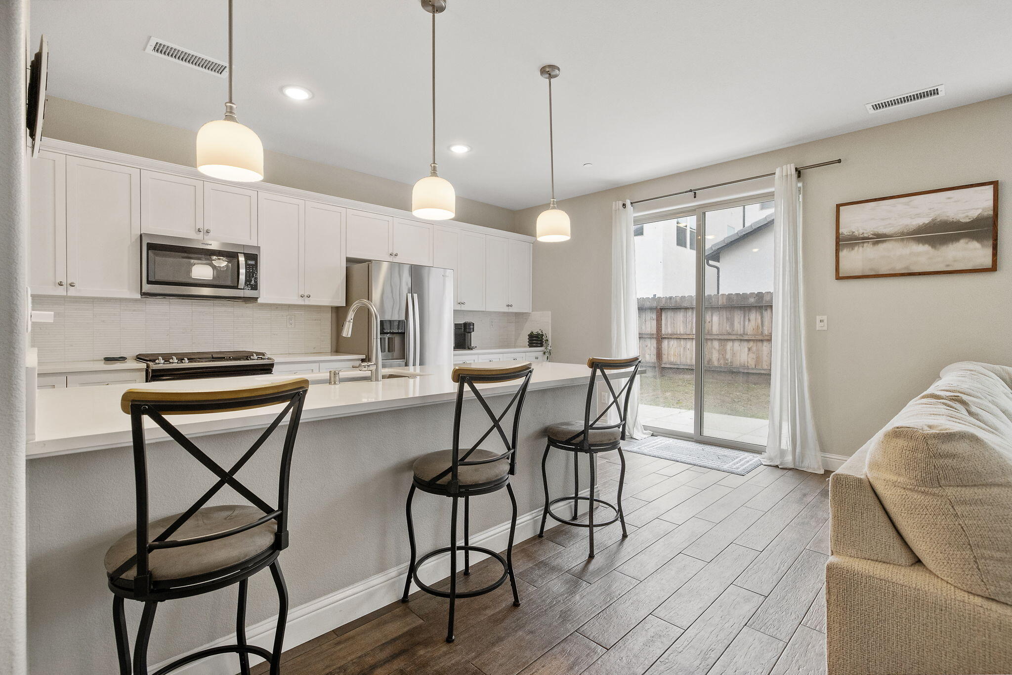 6212 E Bibi Dr, Fresno, CA 93727