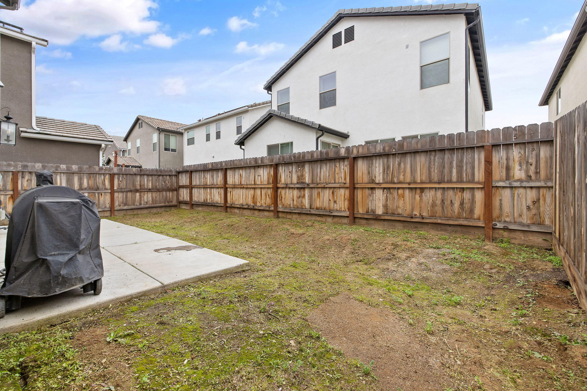 6212 E Bibi Dr, Fresno, CA 93727