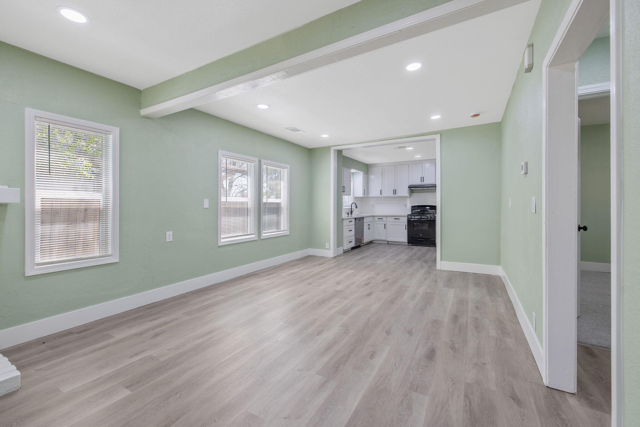 1247 N Ferger Ave, Fresno, CA 93728