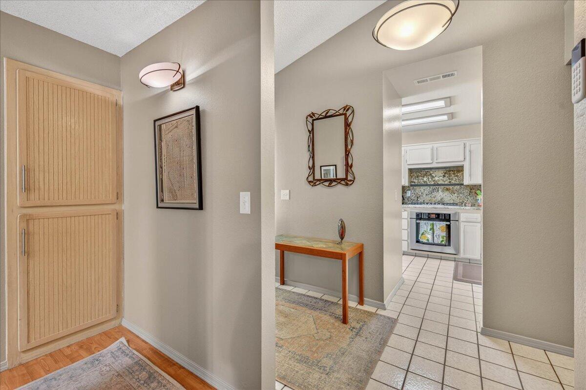 10771 N Windham Bay Cir, Fresno, CA 93730