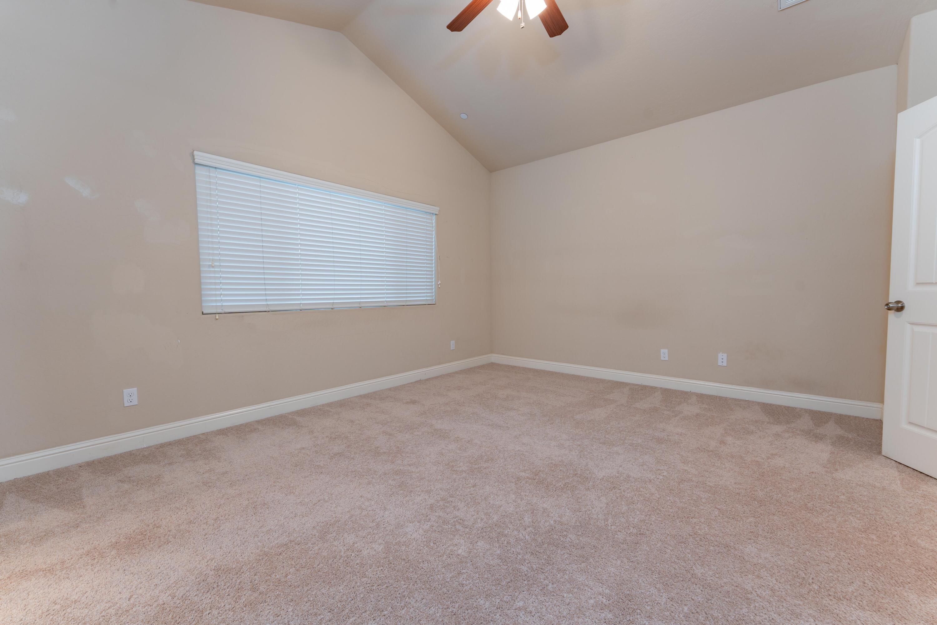 6162 E Farrin Ave, Fresno, CA 93727